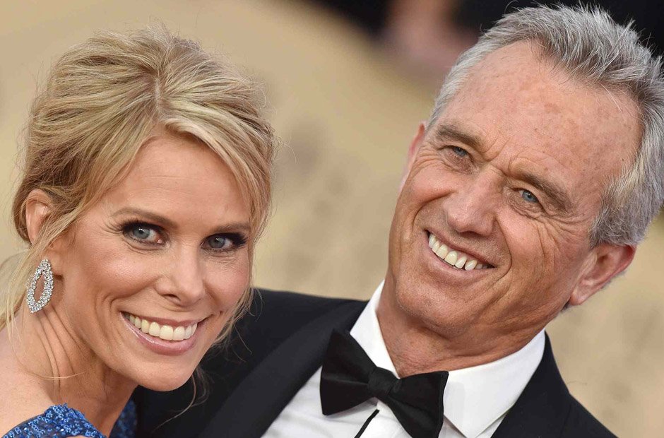 Cheryl Hines’ Net Worth - 18