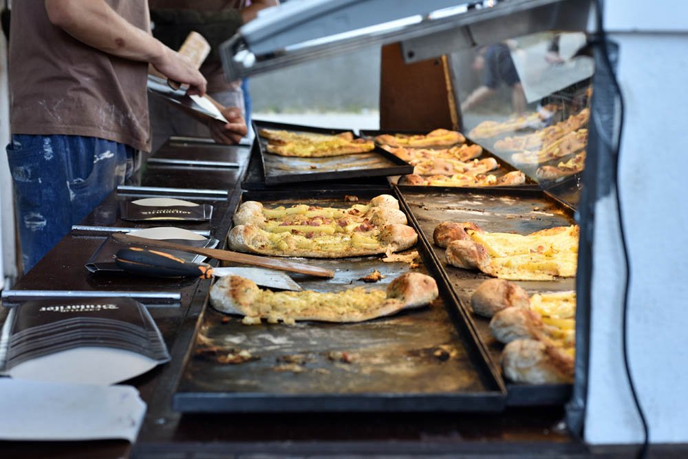 Best street food in Budapest - a culinary journey