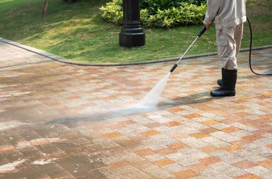 How Power Washing Services Effectively Remove Stains in Portland