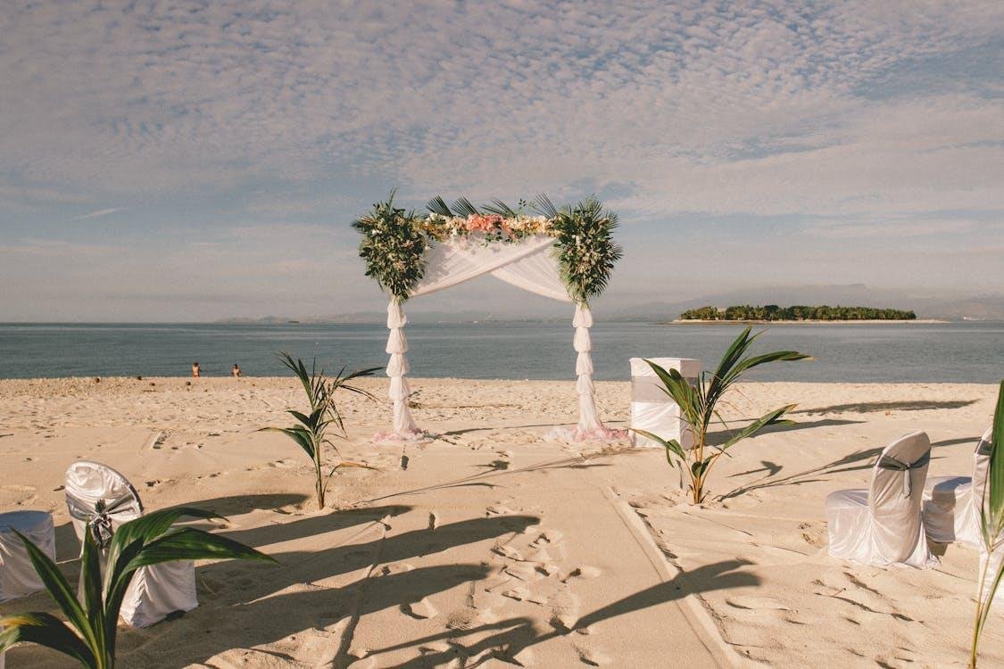 Seaside-Inspired Floral Arrangements for Stunning San Diego Weddings 2