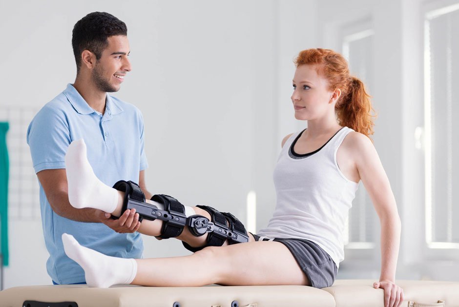 From Injury to Strength: The Importance of ACL Rehabilitation with Professional Guidance