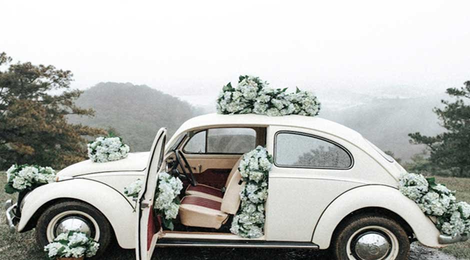 Old-School Romance: Why Retro-Themed Weddings Are the Ultimate Trend