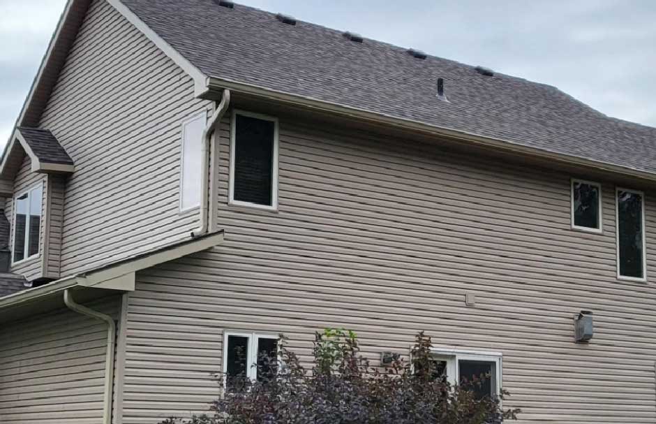 Protect Your Home in Omaha with the Benefits of Vinyl Siding by Experts