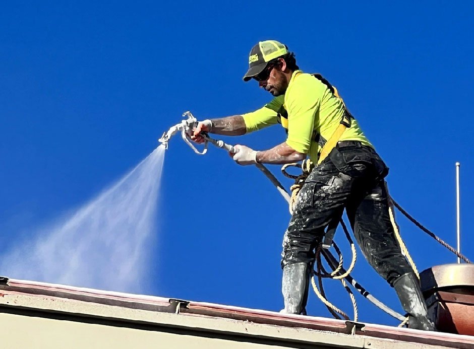 What to Look for in a Commercial Roof Coating Contractor